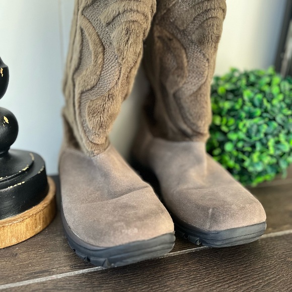 Kalso Earth Shoe Leather Faux Fur Pull On Boots Size 7B Color is Smoke HLF12 - Picture 13 of 15